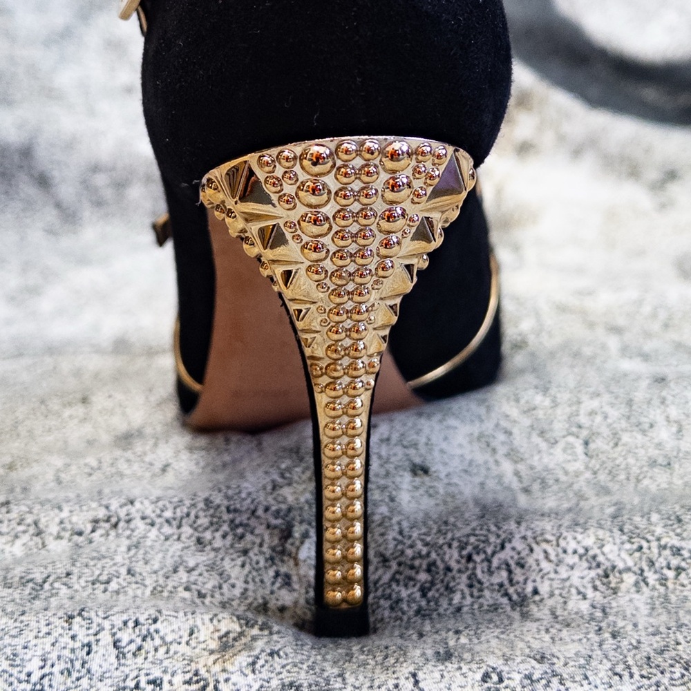Antonio Melani T-Strap Black & Gold Suede Studded Peep Toe Heels Sz 7.5 - Picture 9 of 9